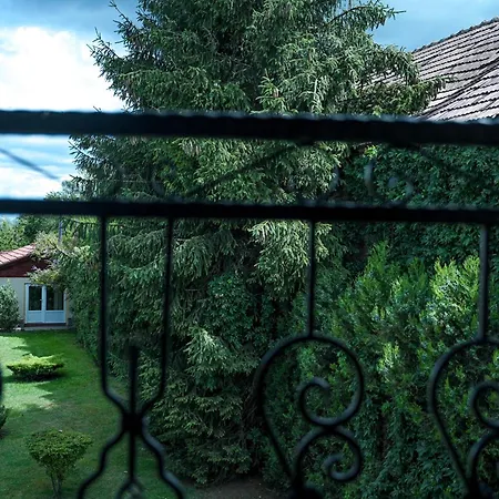 Boutique Marlen Bed & Breakfast *