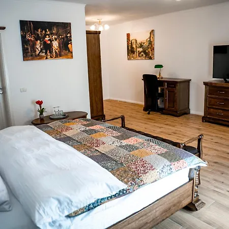 Boutique Marlen Bed & Breakfast *